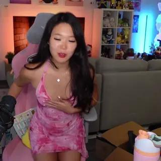 extraemily leaked video, frame 2