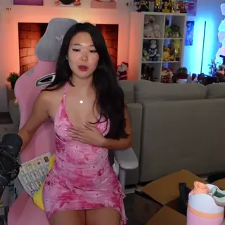 extraemily leaked video, frame 3