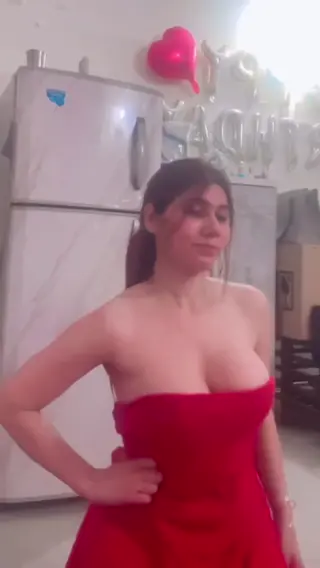 farha_rizviii leaked video, frame 2