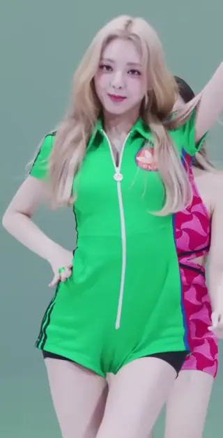 feelabitshy leaked video preview