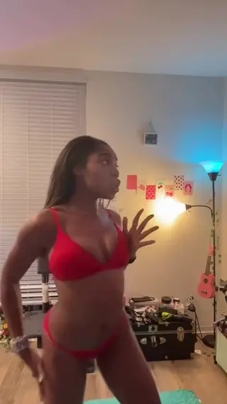 findomsexqueen leaked video, frame 4