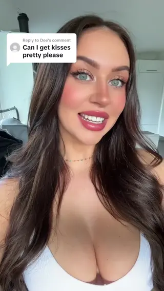 fitchick_em_vip leaked video preview