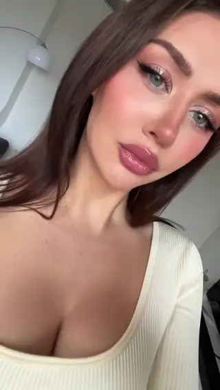 fitchick_em_vip leaked video preview
