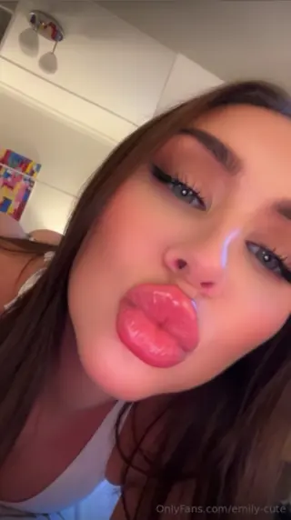 fitchick_em_vip leaked video, frame 5