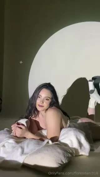 floresdani318 leaked video preview