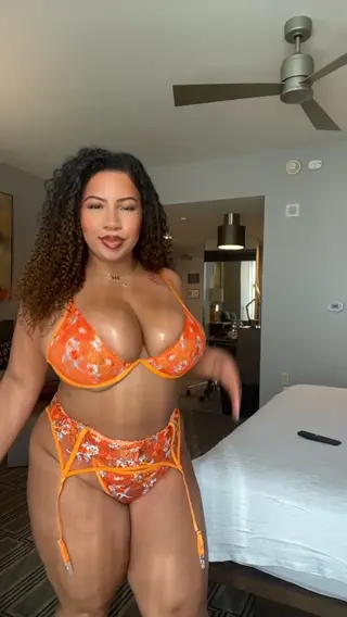 forevercurlybri leaked video, frame 5