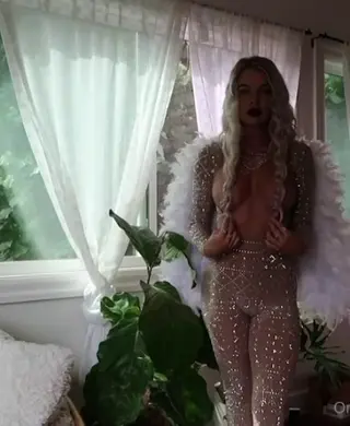 freyaannerayy leaked video, frame 4