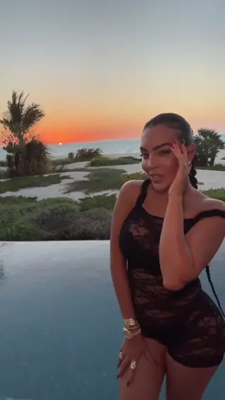 georgina_rodriguez leaked video, frame 1