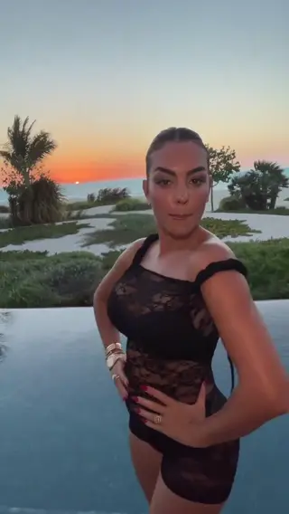 georgina_rodriguez leaked video, frame 3