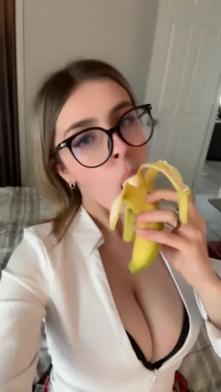 hailey leaked video, frame 4