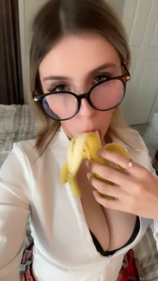 hailey leaked video, frame 6