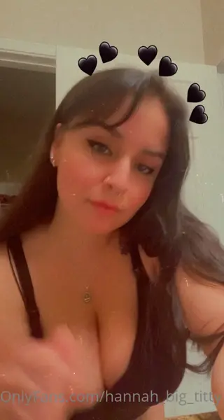 hannah_big_titty leaked video, frame 5