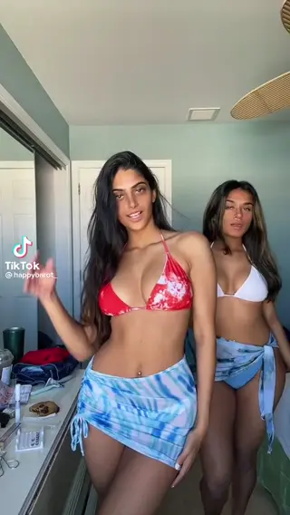 happybarot_ leaked video, frame 2