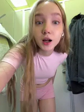 hei.bambii leaked video, frame 4