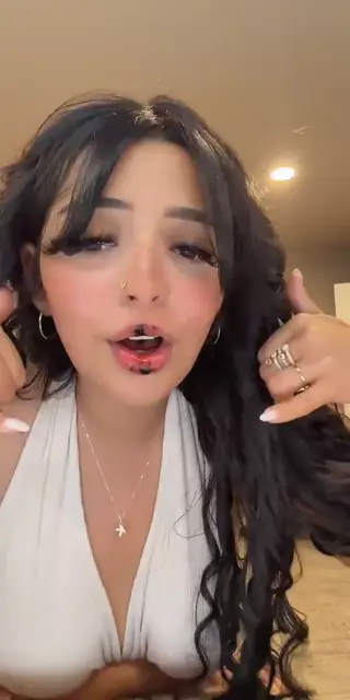 hermosa.kari leaked video, frame 5