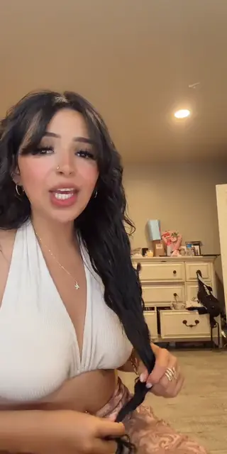 hermosa.kari leaked video, frame 6