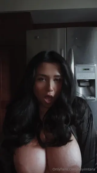 hey.im.t.a.r.a leaked video preview