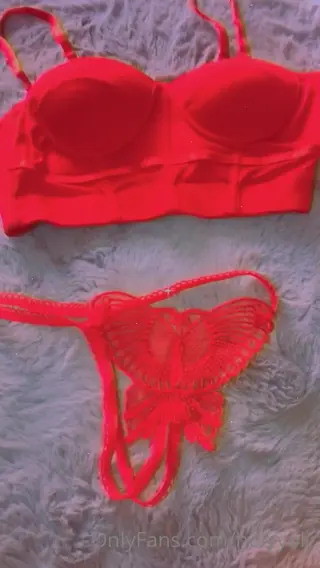 holyyoly leaked video preview