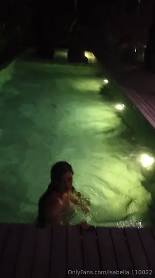 isabella.110022 leaked video, frame 3