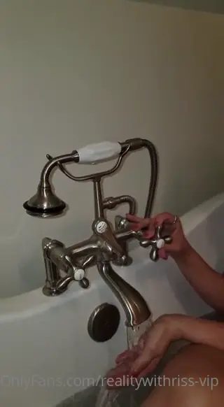 itsreallyriss leaked video, frame 3