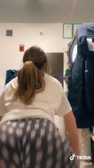 izzil888 leaked video, frame 4