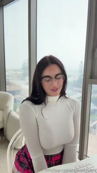 izzyisveryspicy leaked video preview