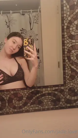 jade.love leaked video, frame 4