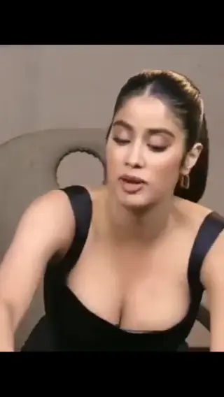 janhvi_kapoor leaked video, frame 2