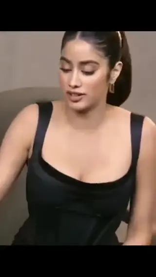 janhvi_kapoor leaked video, frame 3