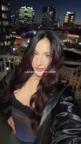 julia leaked video, frame 1