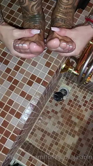 julia leaked video, frame 3