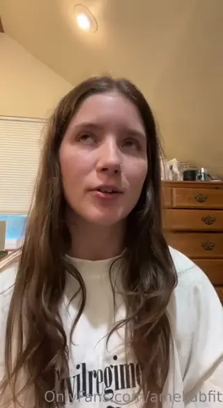 juliampic leaked video, frame 3