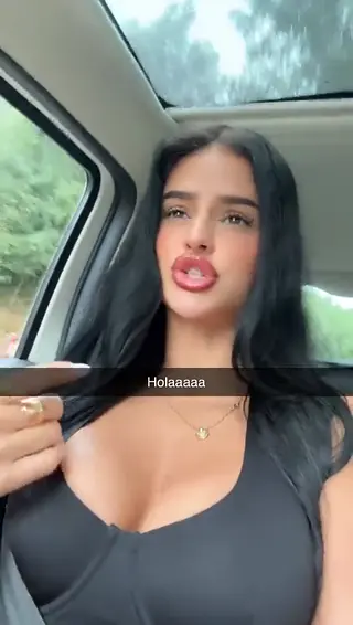 julie.bacha leaked video, frame 3