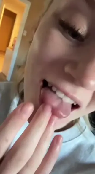 katieethompsonn1 leaked video, frame 3