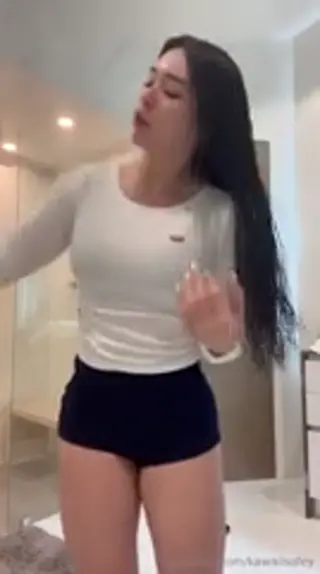 kawaiisofey leaked video, frame 2