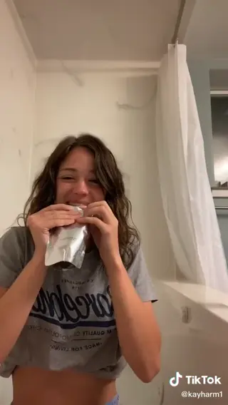 kayharm1 leaked video, frame 6