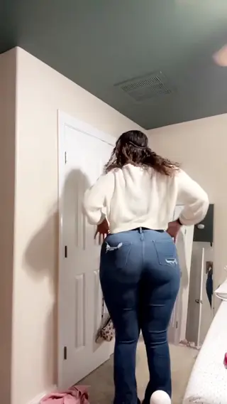 kendall leaked video, frame 2