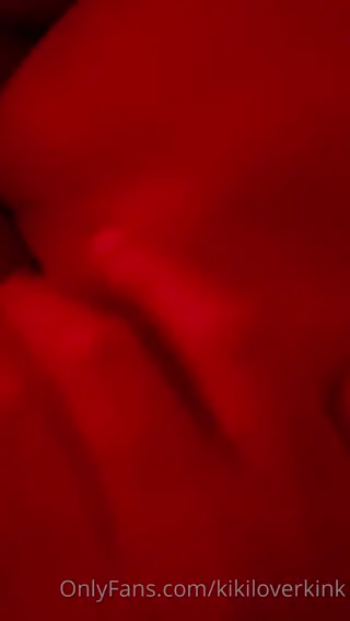 kikiloverkink leaked video, frame 5