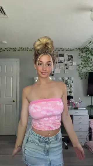 kirapregiato leaked video preview