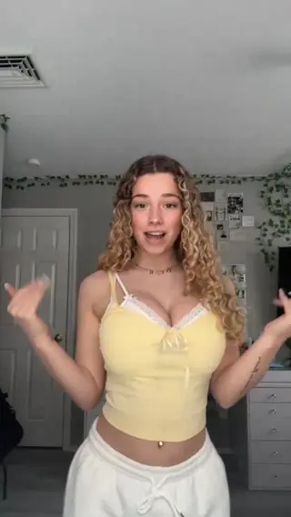 kirapregiato leaked video, frame 1
