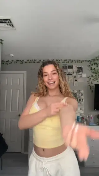 kirapregiato leaked video, frame 5