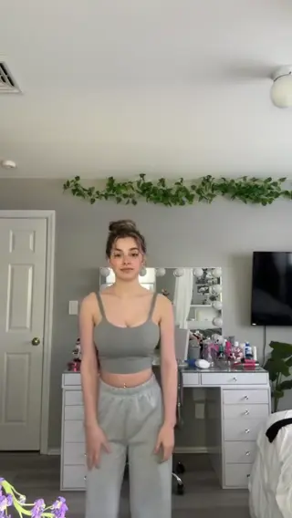 kirapregiato leaked video preview