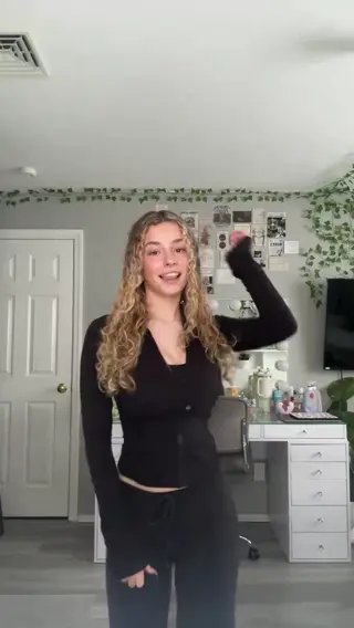 kirapregiato leaked video preview