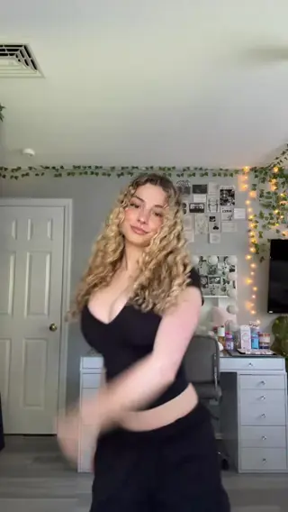 kirapregiato leaked video, frame 3