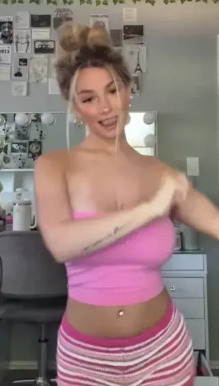 kirapregiato leaked video, frame 6