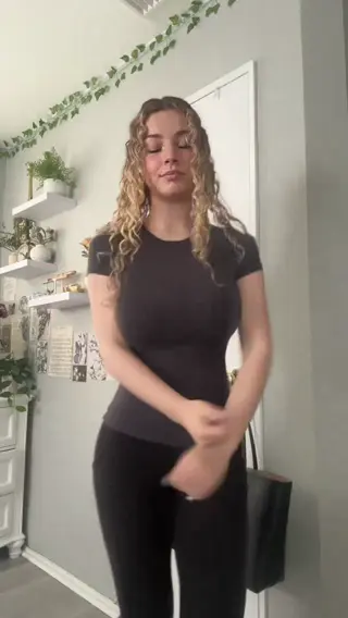 kirapregiato leaked video, frame 3