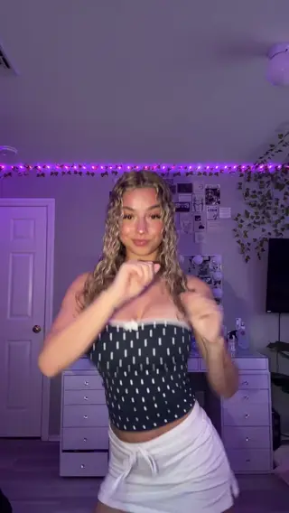 kirapregiato leaked video preview