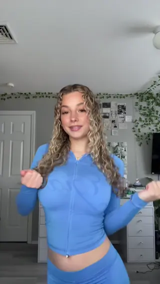 kirapregiato leaked video preview