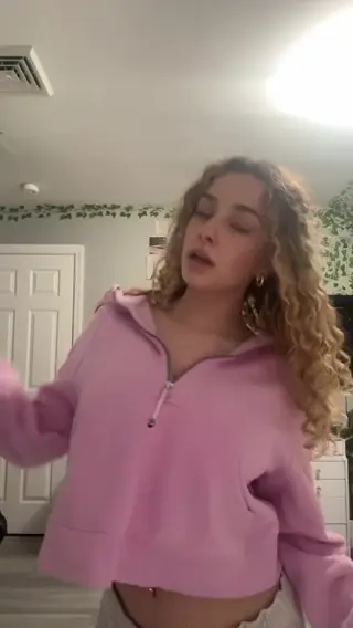 kirapregiato leaked video preview