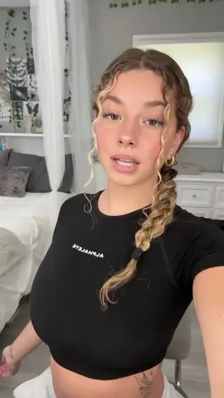 kirapregiato leaked video preview